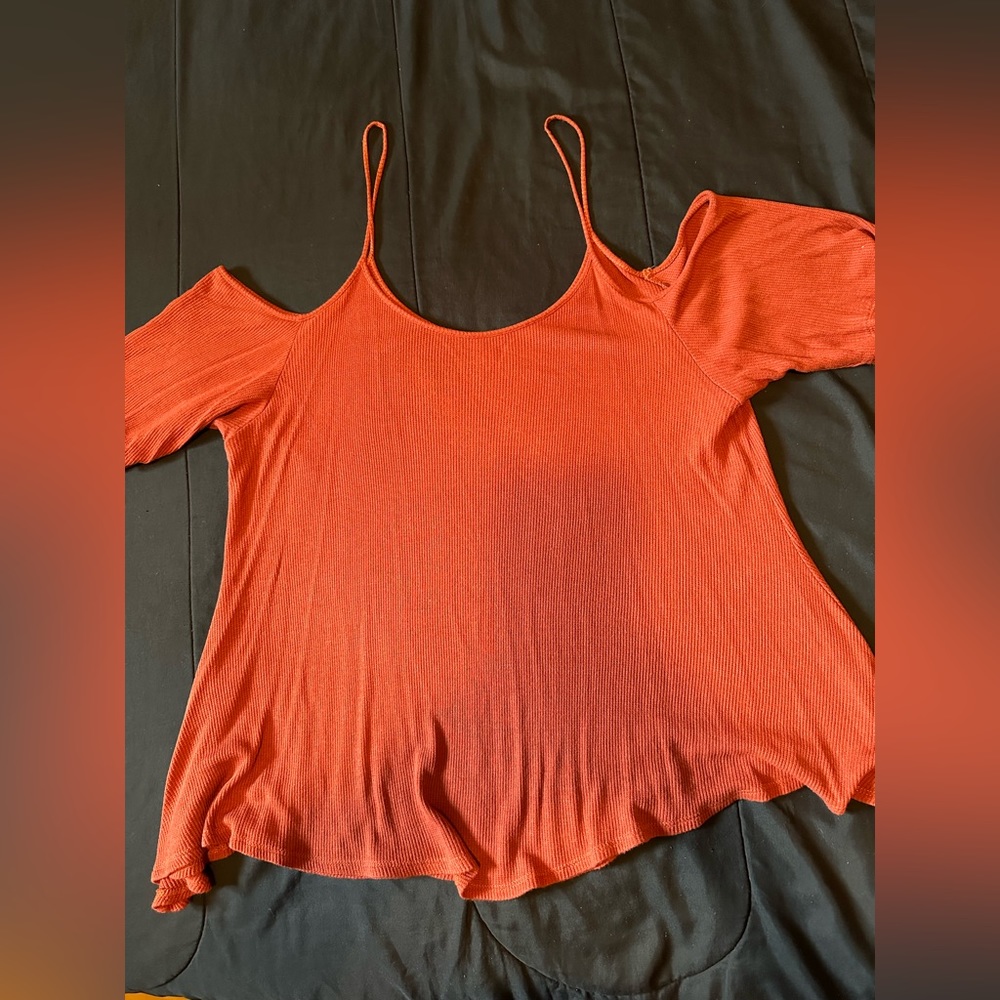 Cold shoulder top